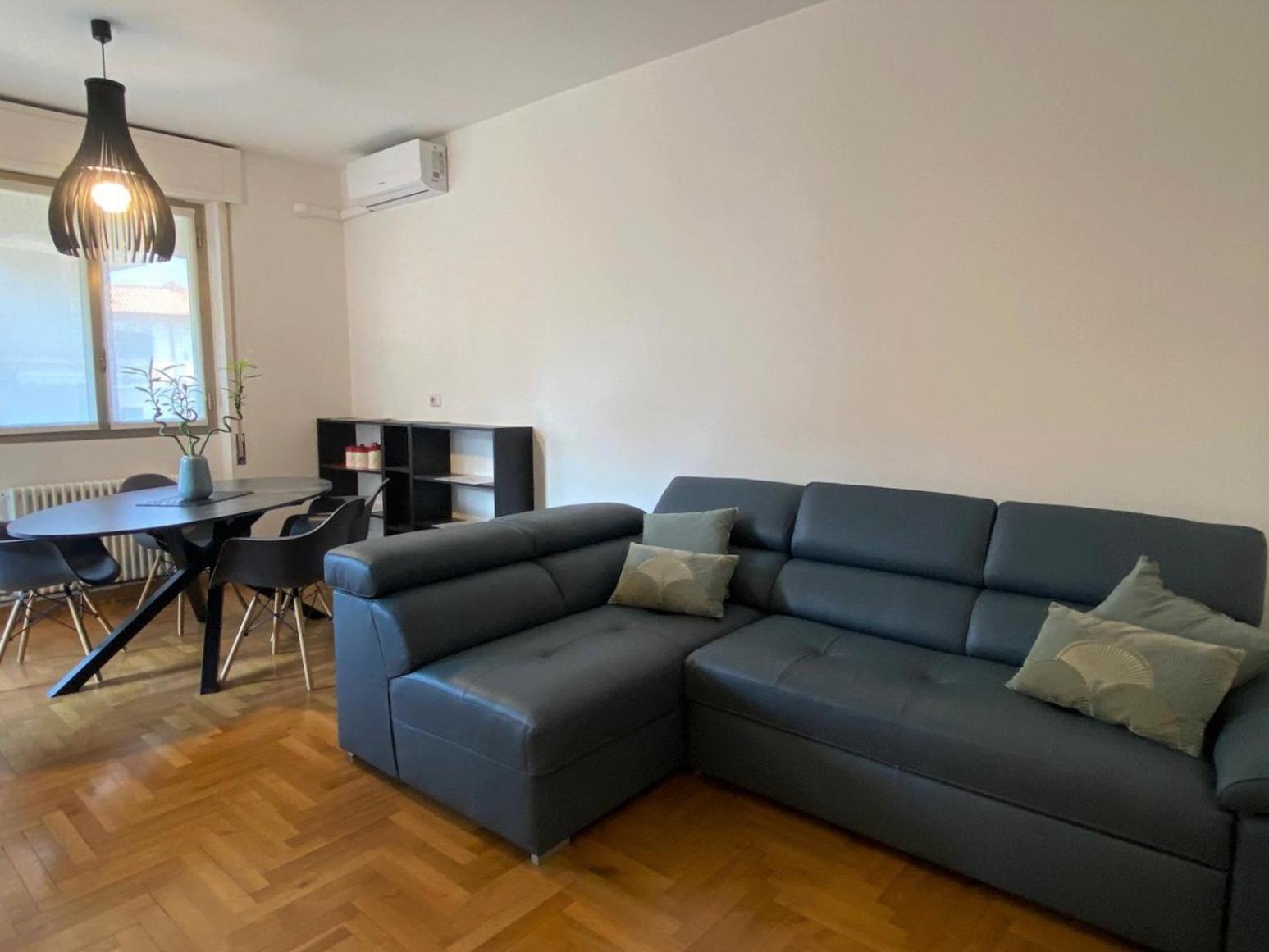 The Little Duck - Modern Apartment With Balcony Como Kültér fotó