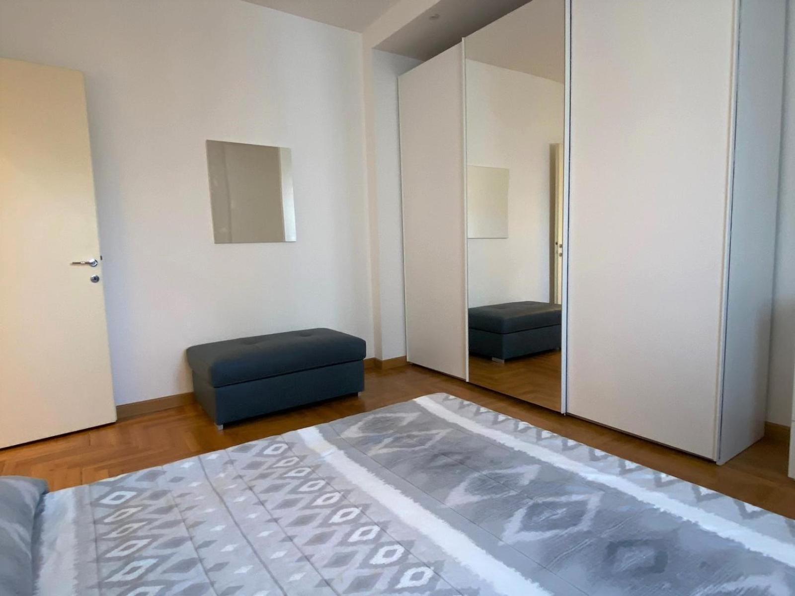 The Little Duck - Modern Apartment With Balcony Como Kültér fotó